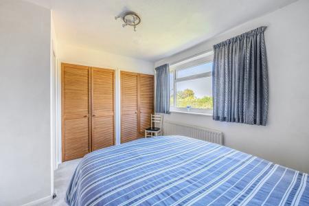 1356095-20-68d28a3d6