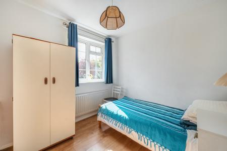 1356095-9-68d28a7c6e