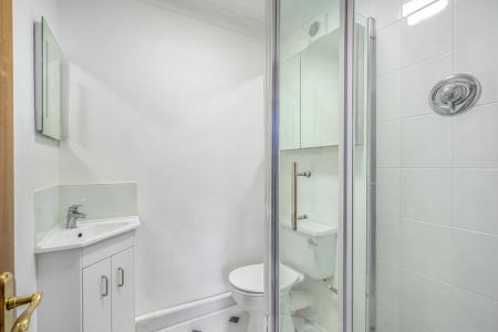 1356095-21-68d28a376