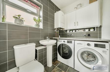 0d24a884-cf32-4641-8