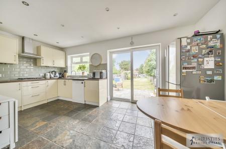 225c50b8-2ea3-4306-a