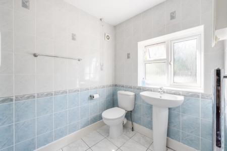 1343338-22-68a83fce9