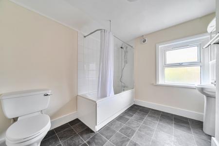 1373739-10-6902087b5