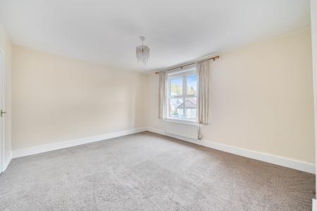 1373739-16-69020924c