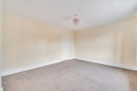 1373739-12-690208fcc