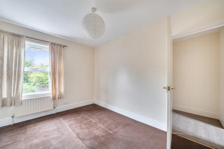 1373739-11-690208f19