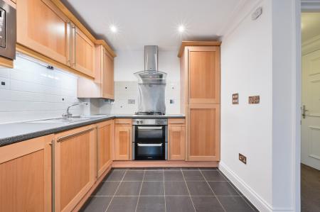 ASHURST CLOSE, 7- (1