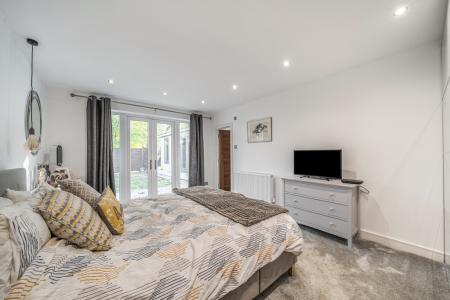 1365305-19-68fb47aa6