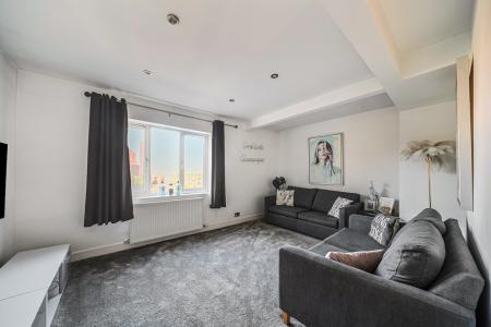 1365305-11-68fb47650