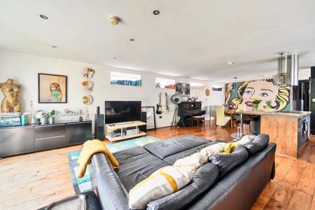 1340159-11-68a471537