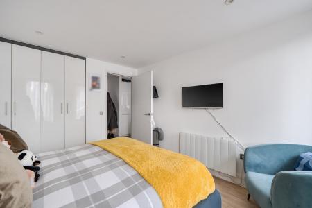 1411354-7-698c7e64f0