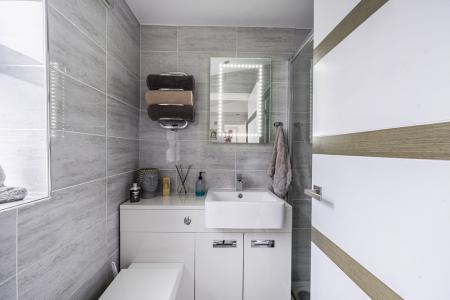 1415374-16-698df2d93