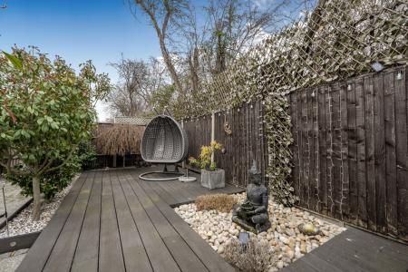 1415374-26-6995cac7b