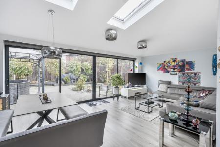 1415374-14-698df2c08