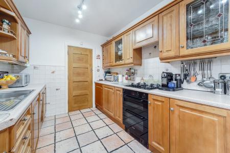 WOODLANDS AVENUE, 44