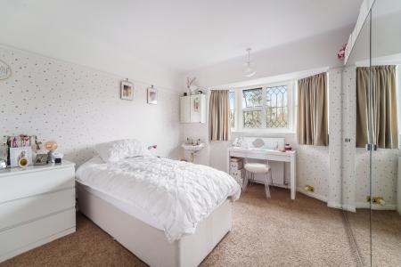 WOODLANDS AVENUE, 44