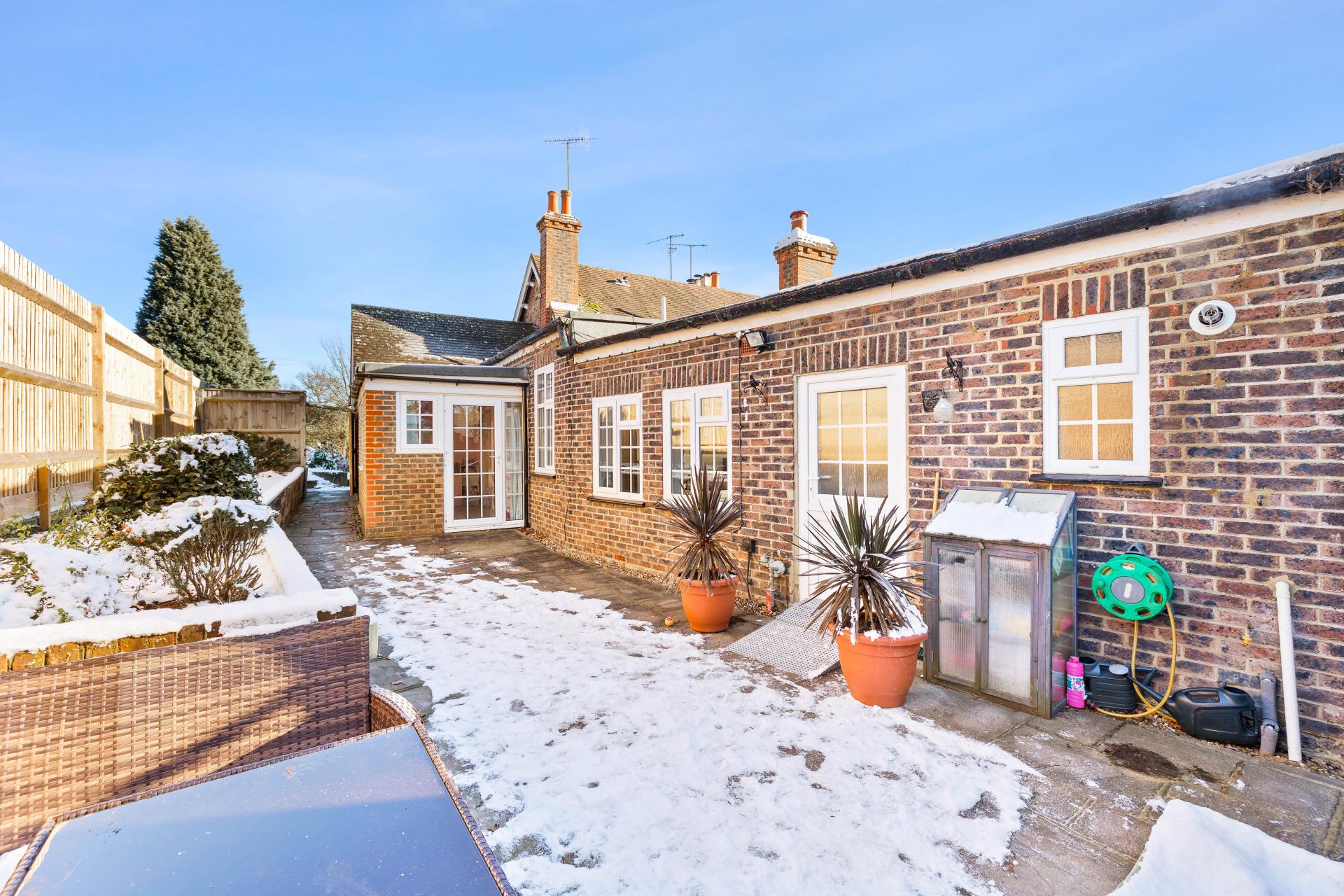 2 bedroom Bungalow for sale in Horley