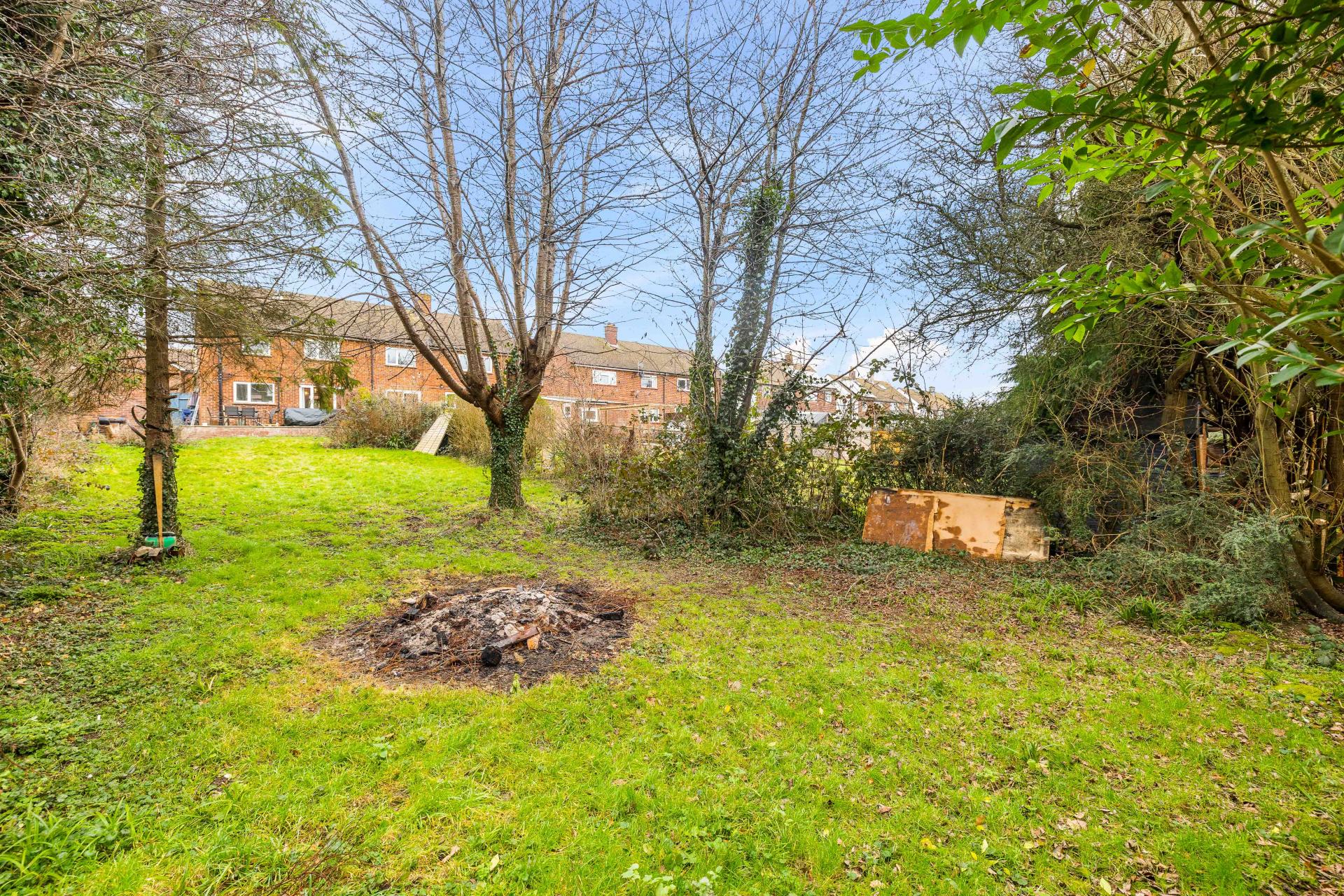 2 bedroom House for sale in Horley