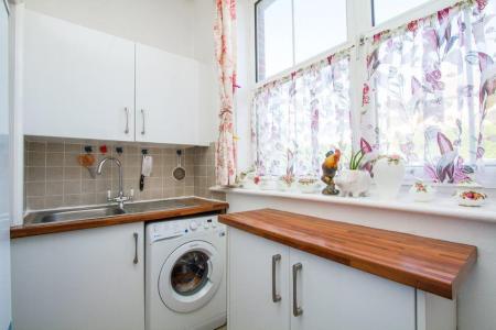 kitchen 1.jpg