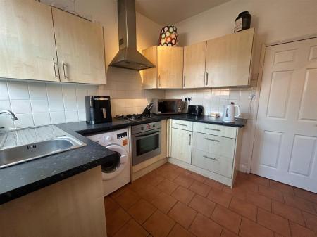 Kitchen 3.jpg