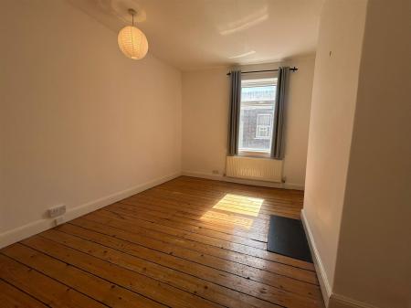 Bedroom 2 a.jpg