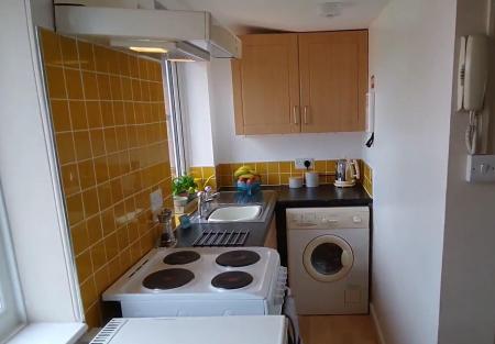 Flat2_Kitchen.JPG