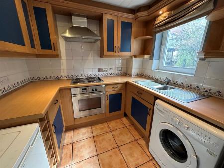 Kitchen 1.jpg