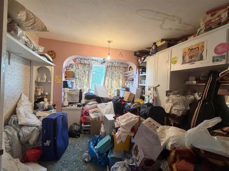 Bedroom 1.jpg