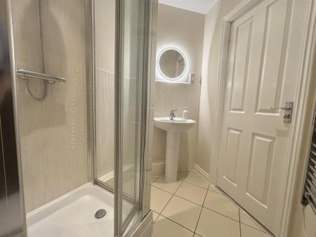 ensuite.jpg