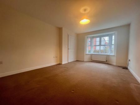 9 Hurns Way 4.jpg