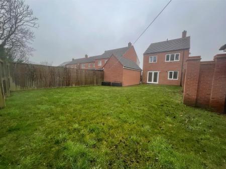 9 Hurns Way 3.jpg