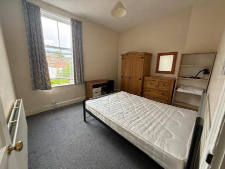 Bedroom 5.jpg