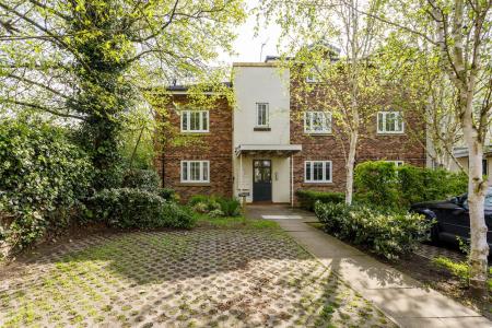 Apt_5_Beverley_House_2.jpg