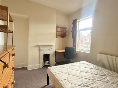 Bedroom 2 - 15 Norman Street.jpg