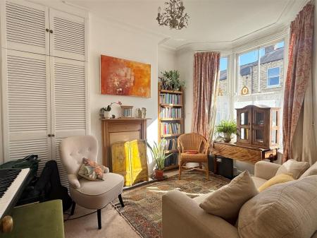 New lounge photo.jpg