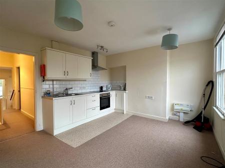 10 Scarcroft 4.jpg