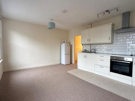 10 Scarcroft 2.jpg