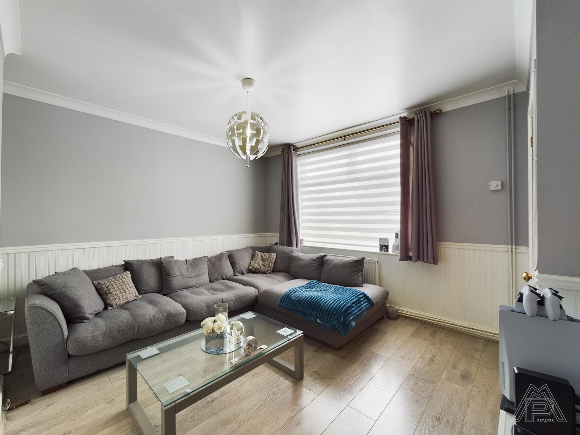 2 bedroom House for sale in South Ockendon