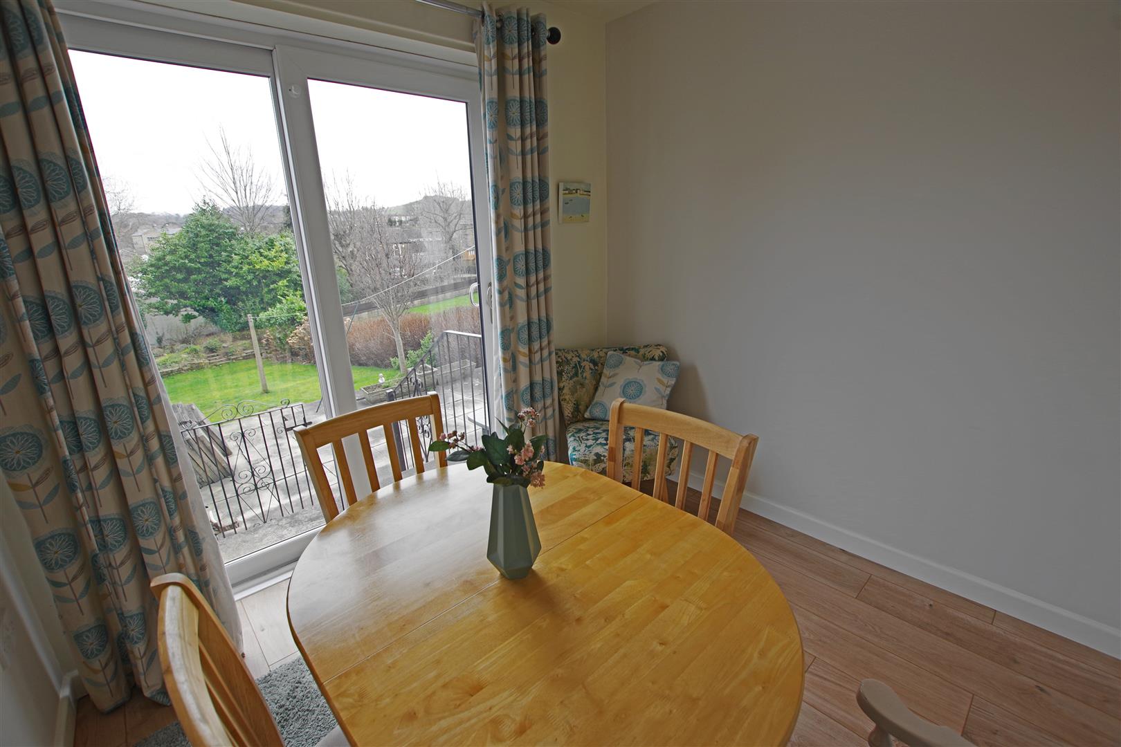 3 bedroom SemiDetached Bungalow for sale in Rastrick