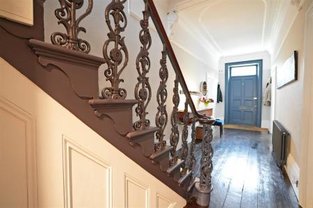 Entrance Hall 2.jpg