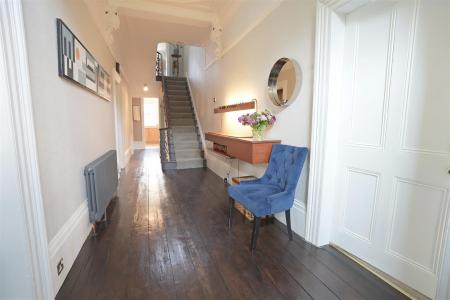 Entrance Hall 1.jpg