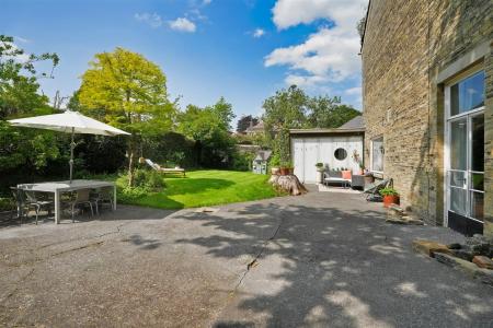 Back Garden 1.jpg