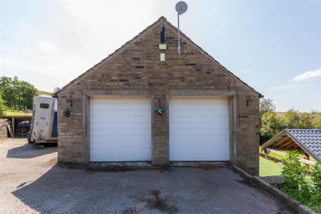 Garage.jpg