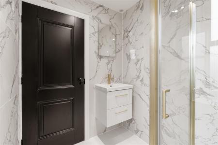 21 Round Ings Road-26.jpg