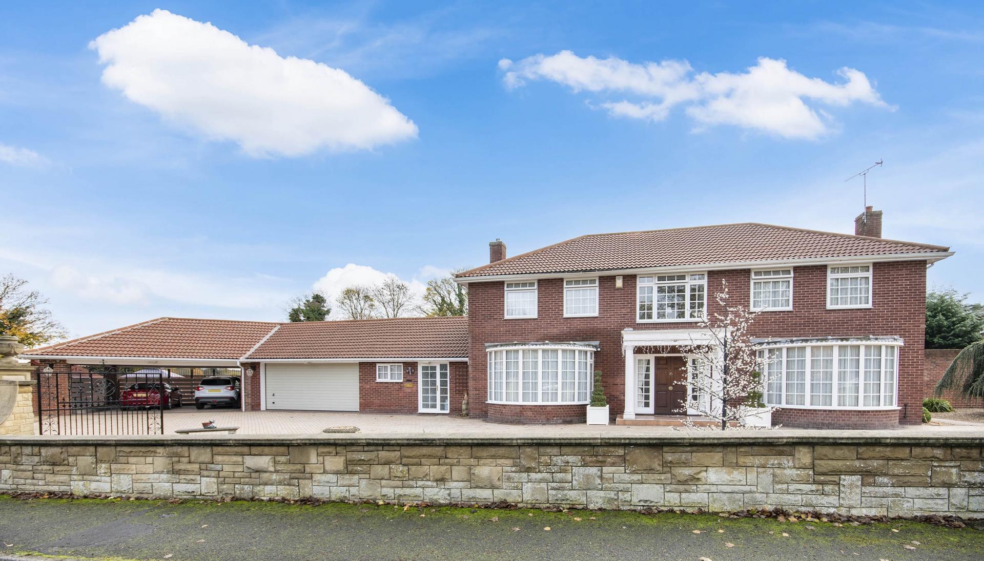 4 bedroom House for sale in Worksop