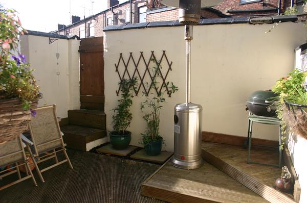 2 bedroom Terraced House for sale in Manchester