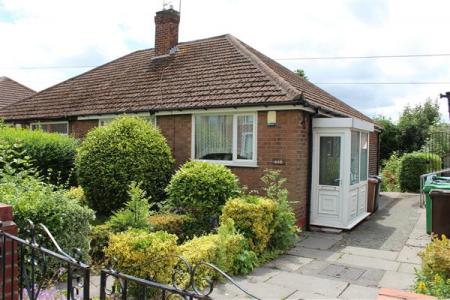 2 bedroom Bungalow for sale in Manchester