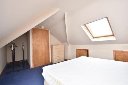 Loft Room (B4)