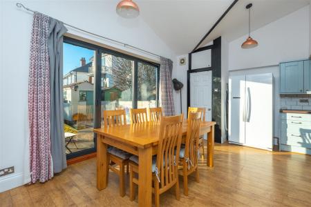 Open Plan Kitchen Dining Room