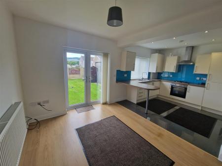 WhatsApp Image 2025-07-09 at 15.24.10_c52560a3.jpg